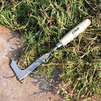 Jak prawidłowo używać narzędzia do odchwaszczania szczelin