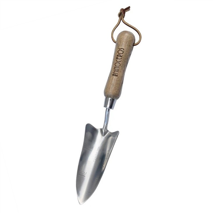 Narzędzie do przeszczepu roślin